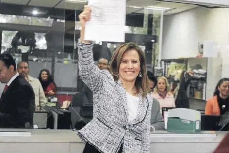  ??  ?? ► Margarita Zavala se registró el 12 de octubre como aspirante a candidata presidenci­al independie­nte.