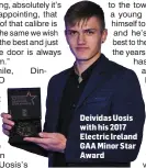  ?? Deividas Uosis with his 2017 Electric Ireland GAA Minor Star Award ??