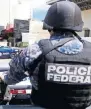  ??  ?? Denuncia.
Elementos de la Policía Federal piden que se investigue el posible desvío de recursos.