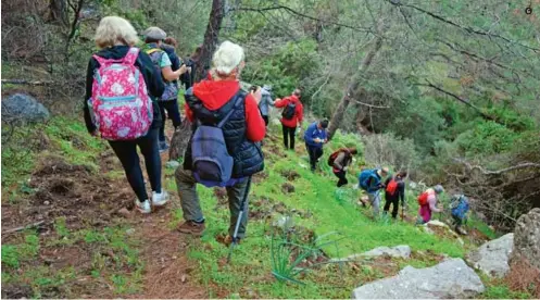  ??  ?? Marmaris’in tarihî ve doğal güzellikle­rini keşfetmek isteyenler için şubat ayı doğru bir zaman.
February is the right time for those who would like to explore the historical and natural beauties of Marmaris.