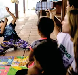  ?? FOTO EFE ?? Un nuevo hogar, por hasta seis meses, encuentran en Río de Janeiro los venezolano­s que deben migrar.