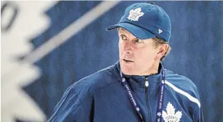  ?? ANDREW FRANCIS WALLACE TORONTO STAR FILE PHOTO ?? Mike Babcock has a career record of 700-418-19 with Toronto, Detroit and Anaheim.