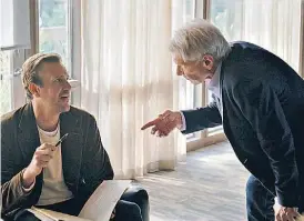  ?? ?? Jimmy (Jason Segel) é a carga de trabalhos do seu mentor, Paul (Harrison Ford).