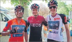  ?? FOTO: TWITTER ?? Pleno del Ineos: Bernal, junto a Froome, clave en la 3ª etapa, y Pavel Sivakov, 2º