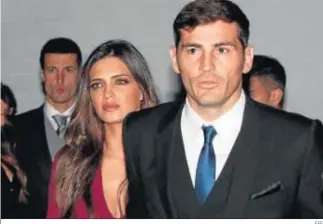  ?? EFE ?? El ex portero Iker Casillas y Sara Carbonero, en una imagen de archivo en un evento.