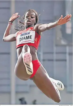  ?? ADAM VAUGHAN / EFE ?? Fatima Diame, medalla de bronce en salto de longitud en Glasgow.