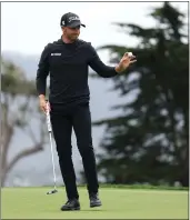  ?? EZRA SHAW — GETTY IMAGES ?? Wyndham Clark’s course-record 60not only gave him the Pebble Beach Pro-Am lead, it may be good for the title.