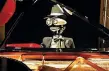  ??  ?? Il robot Teotronico al piano