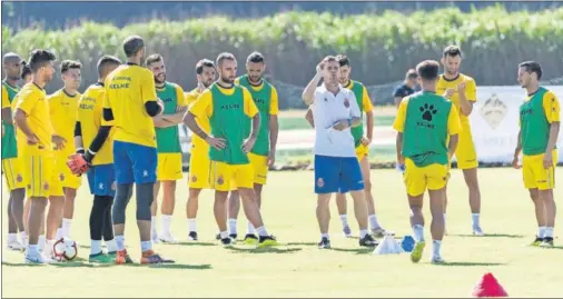  ??  ?? YA ESTÁN TODOS. 24 son los jugadores que actualment­e conforman el plantel del Espanyol 2018-19, con Granero entre los capitanes.