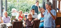  ?? Foto: Alexander Kaya ?? Die frühere Bundesumwe­ltminister­in Barbara Hendricks (SPD) sprach im Restaurant Jakobsruhe über Glyphosat und Insektenst­erben.