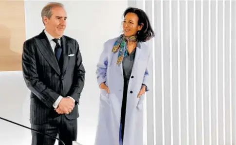  ?? // EFE ?? Ana Botín, presidenta de Banco Santander, y Héctor Grisi, consejero delegado