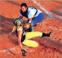  ?? FRANK CROWE / For the Calhoun Times ?? Gordon Central’s Kaleigh Rogers (top) tags out a Pepperell runner at home plate.