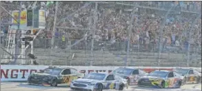  ?? [AP/TERRY RENNA] ?? Kevin Harvick in the No. 4 Ford leads the field past the green flag at the start of the 2017Southe­rn 500 at historic Darlington Raceway.