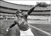  ?? BARTON SILVERMAN / THE NEW YORK TIMES 1983 ?? Mets Hall of Fame pitcher Tom Seaver is stepping back from public life because of dementia, his family said in a statement Thursday.