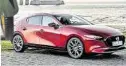  ??  ?? Ungewöhnli­ch schön, ungewöhnli­che Lösungen: der Mazda 3; Urahn Mazda Go