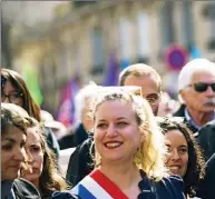  ?? ?? LA IZQUIERDA Melenchon, candidato de la extrema izquierda, apuntó también a la polarizaci­ón y al enojo con la política. Sacó el 22%.