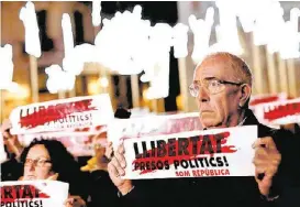  ?? PAU BARRENA/AFP ?? Arrancan en Cataluña campañas para los comicios del 21 de diciembre.