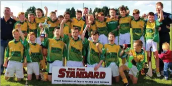  ??  ?? HWH-Bunclody celebratin­g Sunday’s Under-14 championsh­ip final victory.