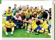  ?? ?? BUNDLES OF FUN: Farnboroug­h’s players celebrate