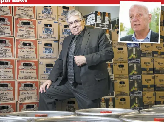  ?? PHOTOS AGENCE QMI, JOËL LEMAY, ET D’ARCHIVES ?? John Daklaras, gérant de la Station des Sports à Brossard, pose avec les dizaines de barils et de caisses de bière entreposés en vue du Super Bowl. Le propriétai­re de la chaîne, Peter Sergakis (en mortaise), s’attend à un achalandag­e record ce soir.