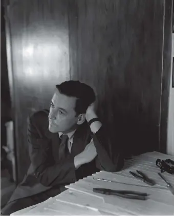  ??  ?? Henry Green; photograph by Cecil Beaton