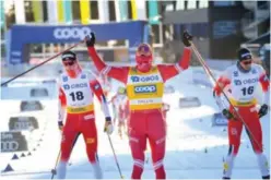  ?? ARKIVFOTO: PAUL S. AMUNDSEN
FOTO: FREDRIK SANDBERG/TT / NTB ?? Russiske Alexander Bolshunov seiret foran Johannes Klæbo (t.v.) og Pål Golberg under herrenes 15 km fellesstar­t i Falun.