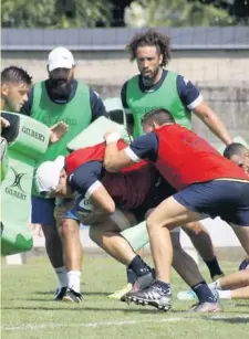  ?? Photo DDM ?? Les Castrais vont se présenter à Lacaune en mode compétitio­n. Le discours du coach est clair : « Il faut gagner mais aussi confirmer l’état d’esprit. »