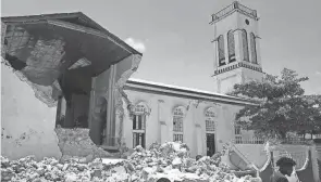  ?? DELOT JEAN/AP ?? Sacred Heart church in Les Cayes, Haiti, was damaged during an earthquake Saturday.