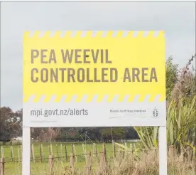  ??  ?? The Pea Weevil Controlled Area sign just north of Pahiatua.