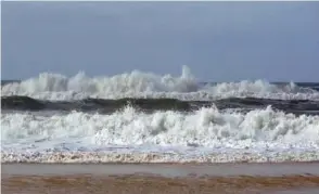  ??  ?? La montée du niveau des océans d’ici à la fin du siècle pourrait être plus rapide qu’anticipé, prévient l’Agence américaine océanique et atmosphéri­que.