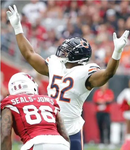  ?? RICK SCUTERI/AP ?? Linebacker Khalil Mack has exceeded expectatio­ns, but he still isn’t satisfied with his performanc­e or the defense’s.