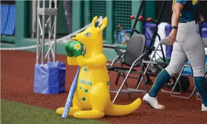  ?? Photograph: Jae C Hong/AP ?? The Australian Olympic softball team’s mascot. A life-sized version of the mascot went missing from Australia’s accommodat­ion in Tokyo.