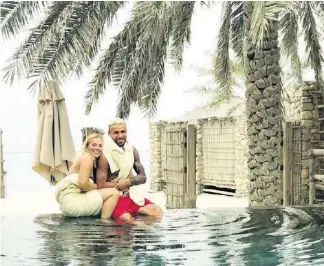  ?? INSTAGRAM ?? Das erste gemeinsame Bild von Lara Gut und Valon Behrami, aufgenomme­n am Hotelpool.