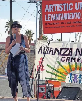  ??  ?? EVE Ensler, la autora de ‘Monólogos de la Vagina’, fue una de las figuras principale­s del evento