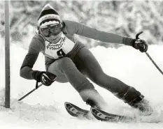  ??  ?? Slalom‰Star Maria Epple‰Beck bei einem Rennen in Garmisch‰Partenkirc­hen.