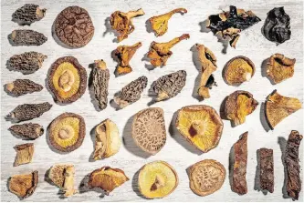  ?? LAURA CHASE DE FORMIGNY The Washington Post ?? DRIED mushrooms are an umami powerhouse. |