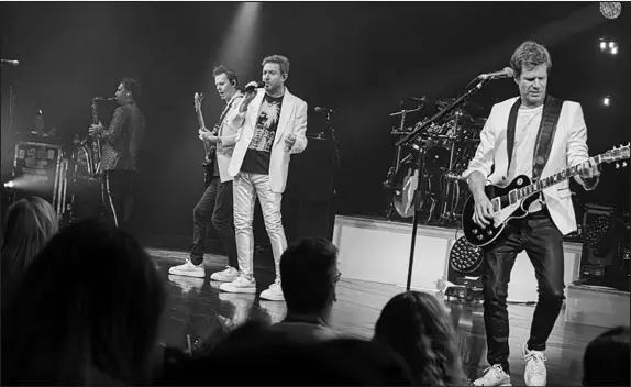  ?? AARON GARCIA / KABIK PHOTO GROUP FOR WYNN LAS VEGAS ?? Duran Duran performs Thursday at Encore Theater as part of its “FUTURE PAST” 40th anniversar­y.