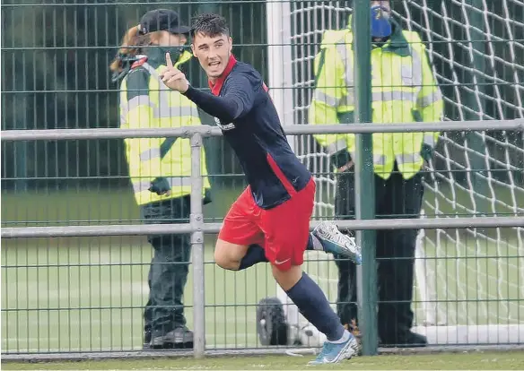  ??  ?? Josh Hawkes celebrates his first Sunderland goal