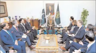  ?? -APP ?? ISLAMABAD
A delegation of Jefferies called on Prime Minister Muhammad Shehbaz Sharif, Finance Minister Ishaq Dar was also present in the meeting.