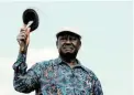  ?? PICTURE: REUTERS ?? UNHAPPY: Opposition leader Raila Odinga greets supporters at a rally in Kibera, Nairobi.