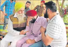  ?? SANJEEV KUMAR/HT ?? Family members of one of the victims killed in the mishap in Bathinda on Wednesday.