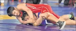  ?? DEEPAK GUPTA/HT ?? Sonam pins down Rio bronze medallist Sakshi during national trials for Asian Qualifiers.