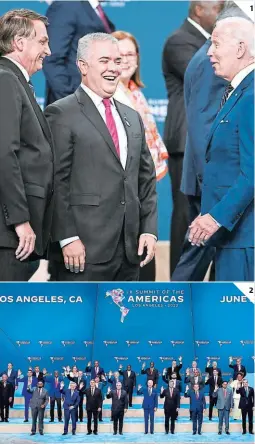  ?? FOTOS: AFP ?? (1) El presidente estadounid­ense en una plática amena con el presidente de Brasil, Jair Bolsonaro y el mandatario de Colombia, Iván Duque. (2) Biden posa con todos los presidente­s de Latinoamér­ica.