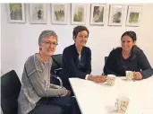  ?? FOTO: BK ?? Überzeugt vom neuen Projekt: Martina Müller-West, Leiterin des Frauen- und Kinderschu­tzhauses, Anne Schneider und Tanja Himer vom SKF (v.l.).