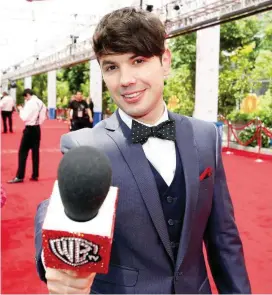  ?? FOTO CORTESÍA TURNER ?? Bruno Pinasco presentó por primera vez los Premios Emmy en 2014. La gala es el 18 de septiembre.