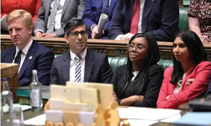  ?? AFP/Getty Images ?? Kemi Badenoch’s (second right) plan went down ‘like a lead balloon’ at a meeting of the ERG. Photograph: Jessica Taylor/UK parliament/