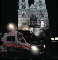  ??  ?? Police outside Westminste­r Abbey last night
