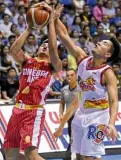  ??  ?? Rain or Shine’s James Yap blocks Ginebra’s Scottie Thompson during their semifinal duel on Sunday.