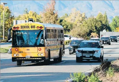  ?? SEAN M. HAFFEY / AFP ?? La medida obligará a planificar las rutas de los autobuses de transporte escolar