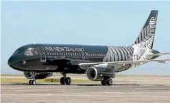  ?? PHOTO: JOHN SELKIRK/STUFF ?? Air New Zealand will plug in more grounded planes to airport electricit­y sources over the next 12 months to reduce unnecessar­y carbon emissions.